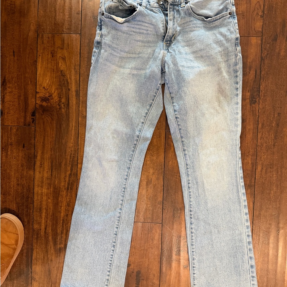 Urban Pipeline Light Wash Women's Straight Leg Jeans
